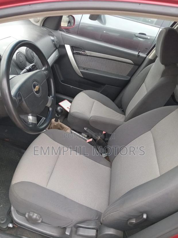 Chevrolet Aveo 1LT Hatch 2011 Red · Photo 1
