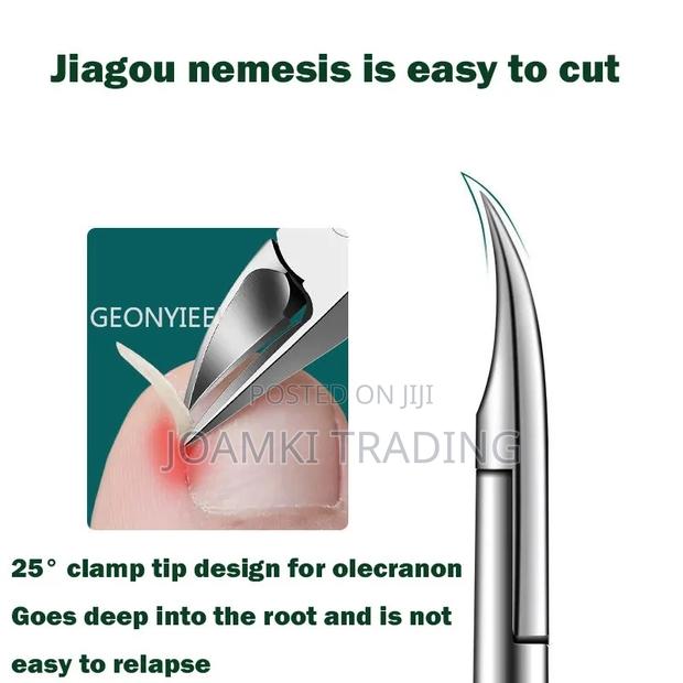 Nails and Toe Clippers Cutters. Manicure Pedicure Tool Kit · Photo 5