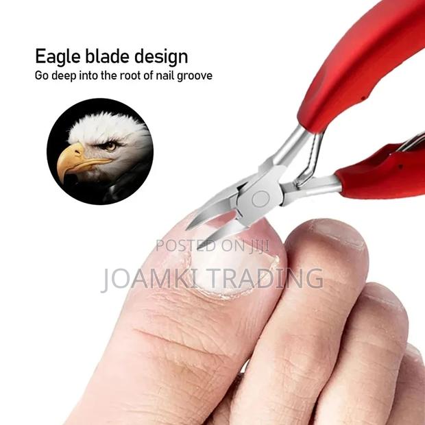Nails and Toe Clippers Cutters. Manicure Pedicure Tool Kit · Photo 3