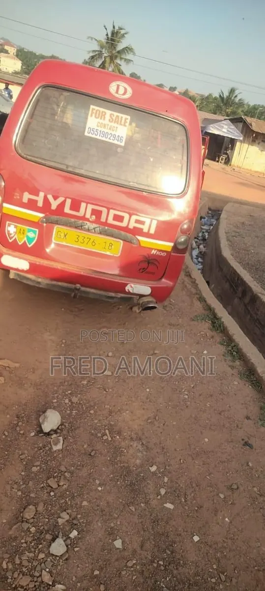 Hyundai H-100 1995 Red · Photo 1