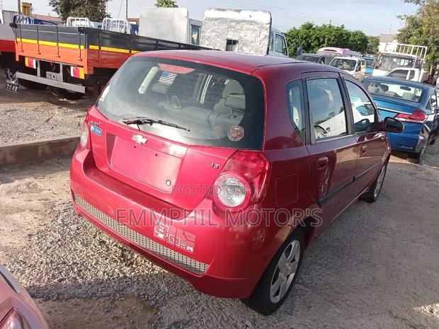 Chevrolet Aveo 1LT Hatch 2011 Red · Photo 5