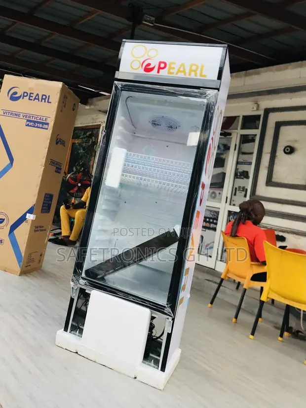Friendly Budget PVC-424 Display Pearl 400 Liters · Photo 1
