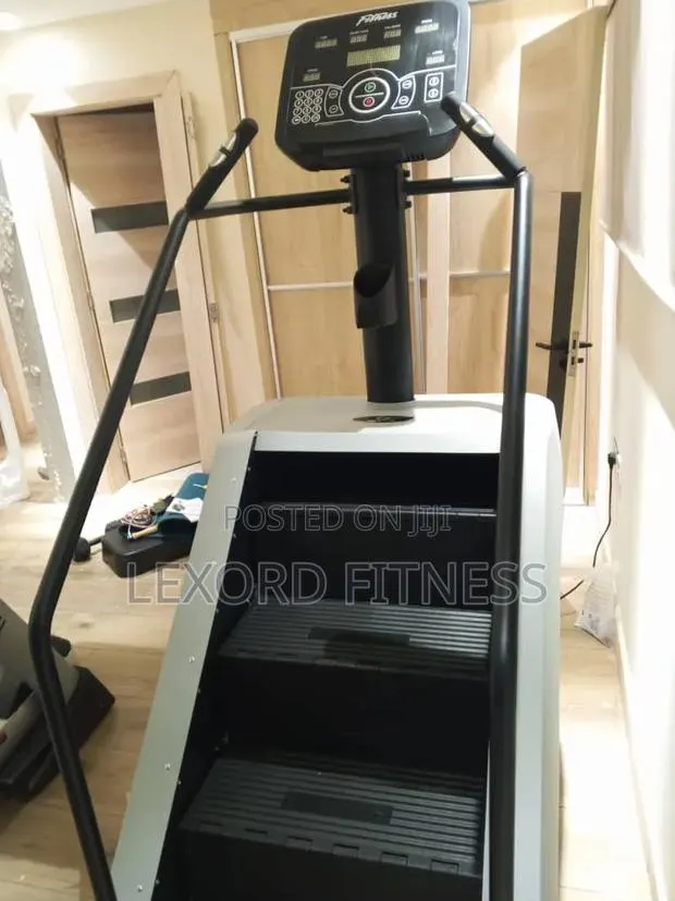 Stair Master/ Stair Climber · Photo 1