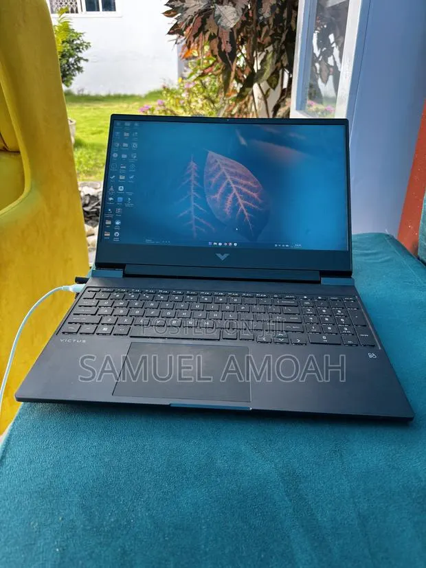 Laptop HP Victus 15 24GB AMD Ryzen 5 SSD 512GB · Photo 1