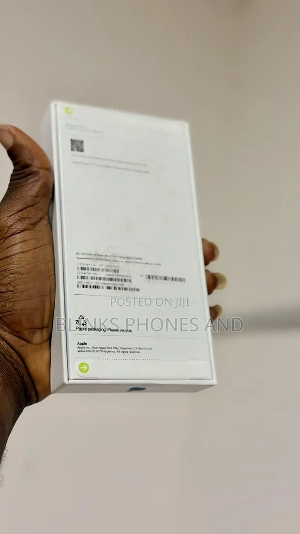 New Apple iPhone XR 128 GB Blue · Photo 1