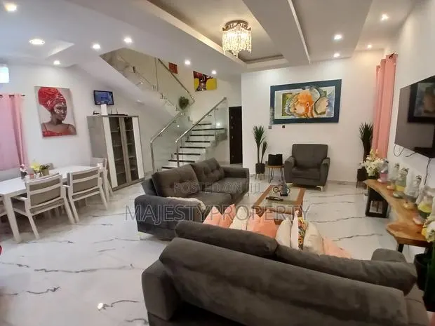 Furnished 4bdrm House in Batsona · Photo 1