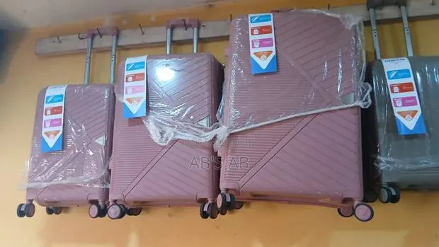 3 In 1 Traveling Bags · Photo 1
