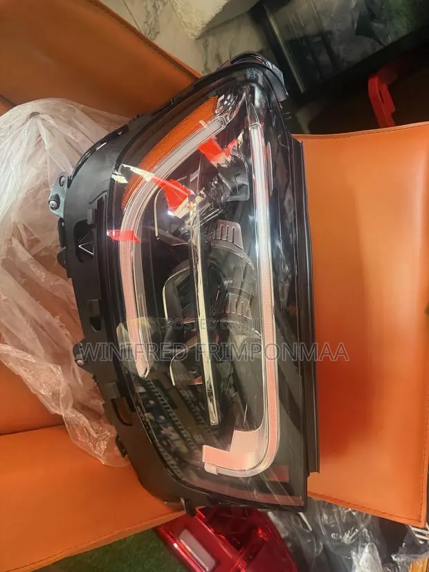 Benz GLE 2020,2021,2022 Spec Headlight · Photo 1