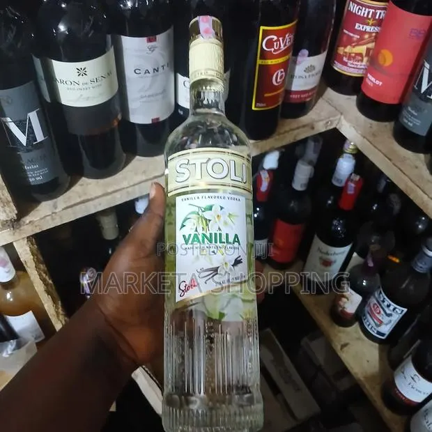 Stoli Vanilla Vodka 750ml · Photo 1