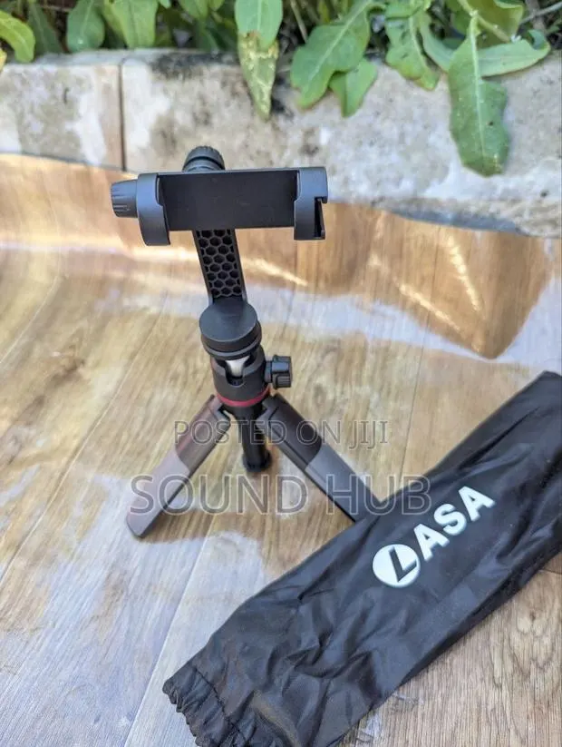 Lasa Extendable Selfie Tripod for Phone Camera · Photo 1