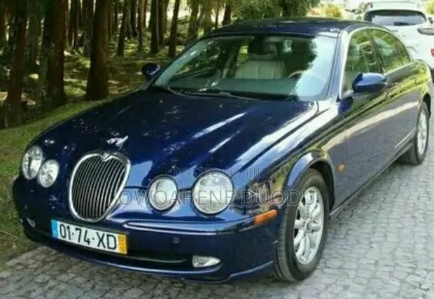 Rented Car (V6 Power) · Photo 1