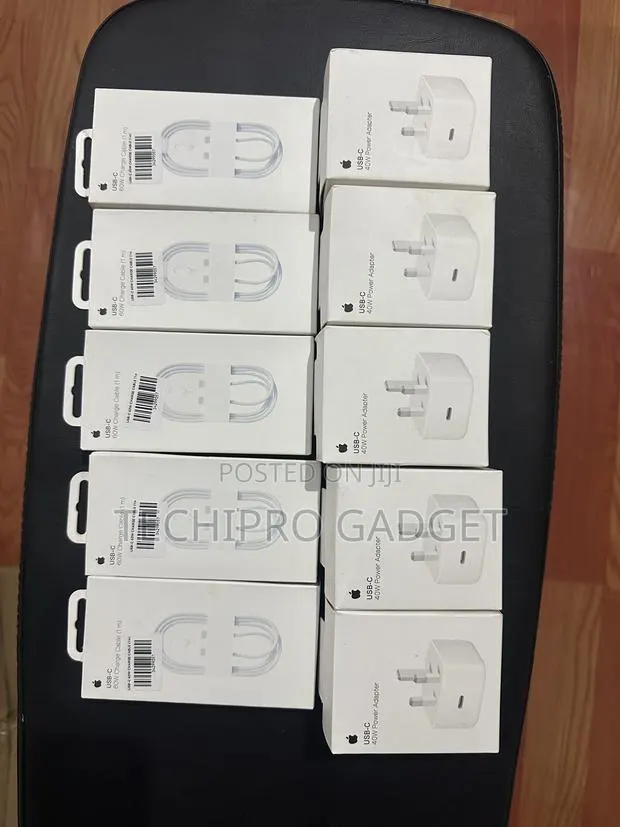 iPhone 16,17,18 Original Charges Sealed · Photo 1