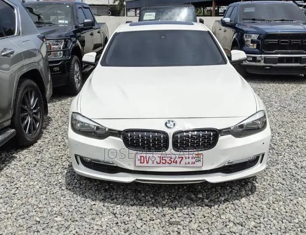 BMW 328i 2016 White · Photo 1