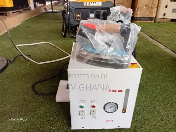 220V 1600W Steam Iron – Powerful Efficient Electric Iron220v · Photo 1