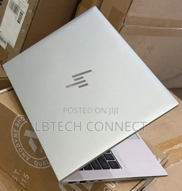 Laptop HP EliteBook 840 G9 32GB Intel Core i7 SSD 1T · Photo 1