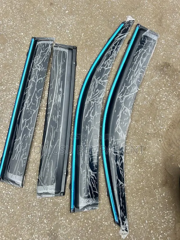 Ford F-150 Glass Door Shade · Photo 1