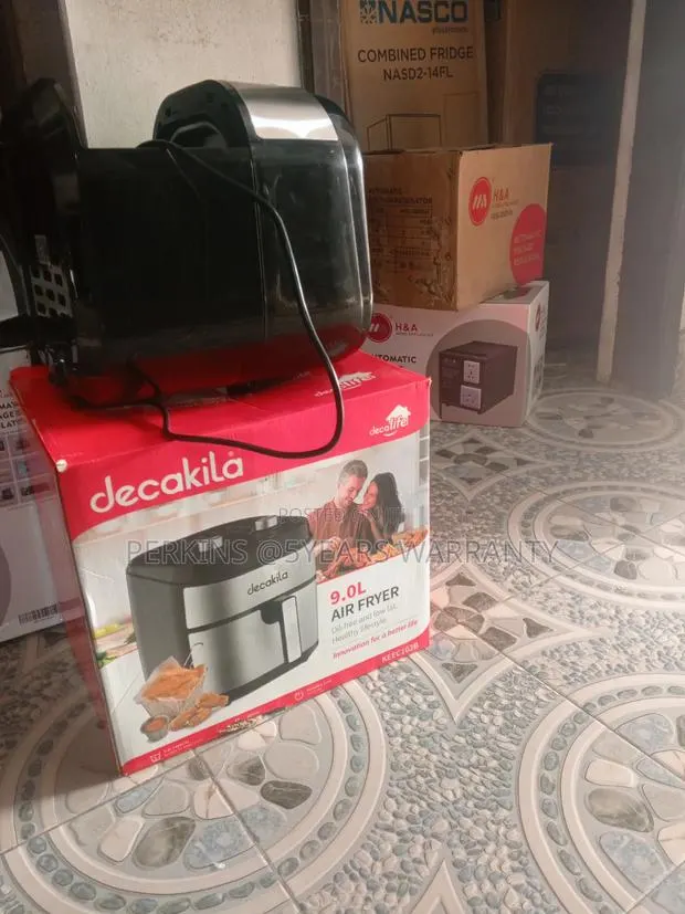 Easier Cooking Decakila Air Fryer 9L Air Fryer · Photo 1