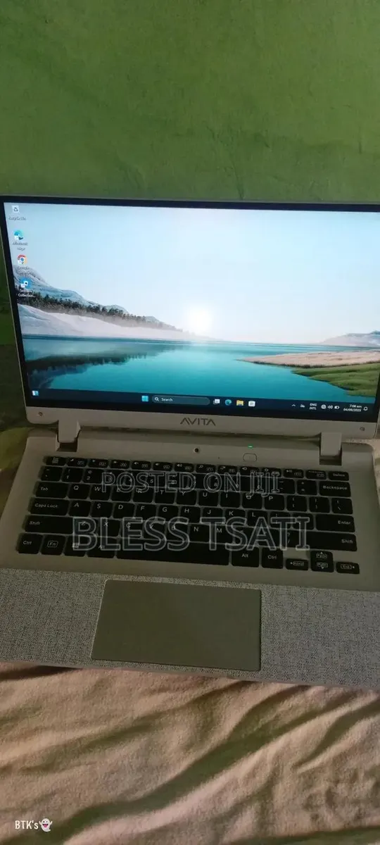 New Laptop Avita Essential 14 4GB Intel Celeron SSD 128GB · Photo 1