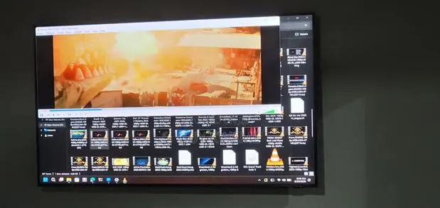 Samsung Bu8000 55 Inch TV 2022 Model, Type C/ Solar Remote · Photo 1