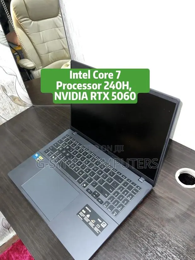 Laptop Asus Vivobook 16 16GB Intel Core i7 SSD 512GB · Photo 1