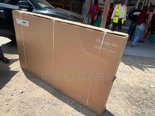 Powerful 75-Inch Samsung Qled Smart Display · Photo 1