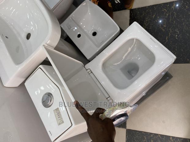 Water Closet - One Piece Water Closet - Diamond Shaped WC · Photo 7