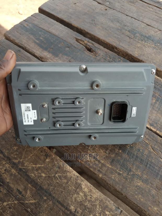 Excavator Parts · Photo 3