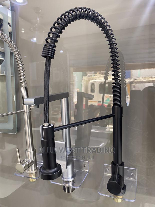 Pull Out Sink Tap - Kitchen Sink Faucet (Black) · Photo 1