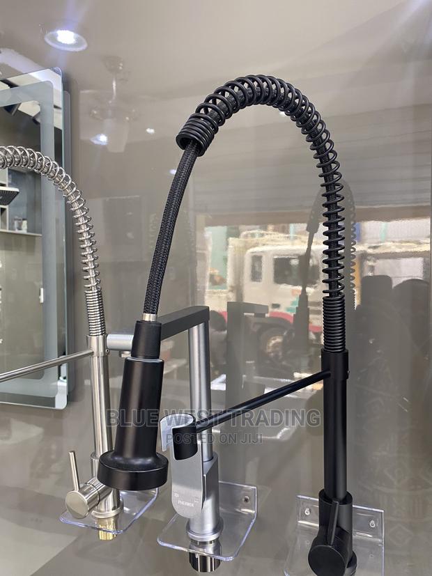 Pull Out Sink Tap - Kitchen Sink Faucet (Black) · Photo 3