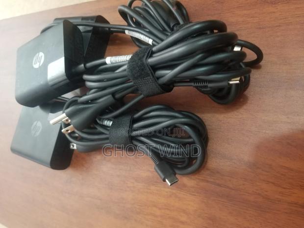 Type C Chargers by HP · Photo 2