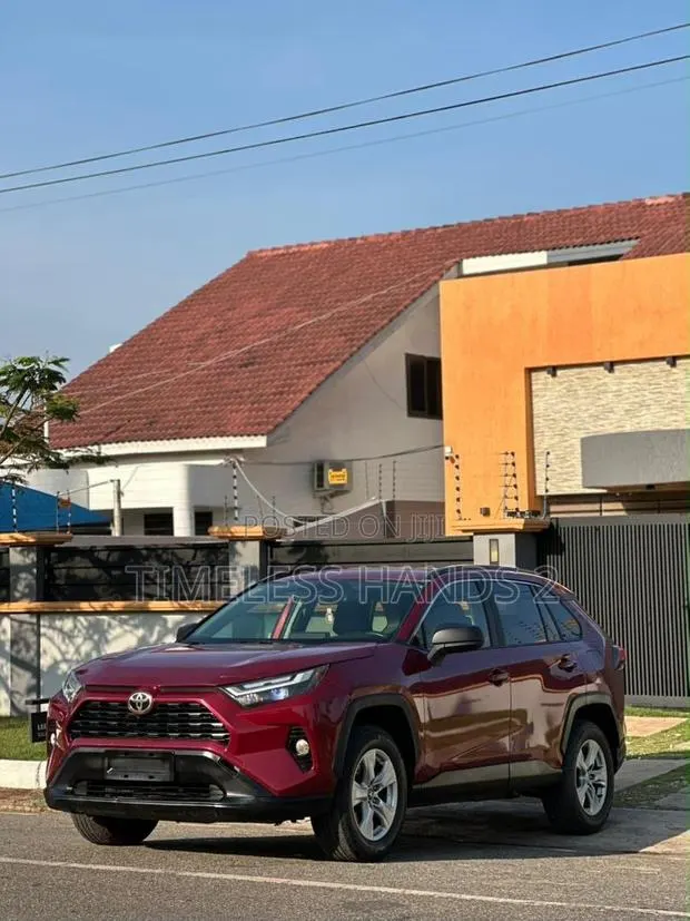 Toyota RAV4 2020 Red · Photo 1