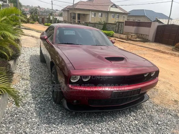 Dodge Challenger 2022 Maroon