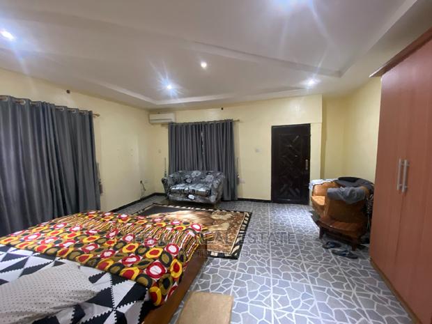 6bdrm Duplex in Felmic Real Estate, Pokuase for sale · Photo 7