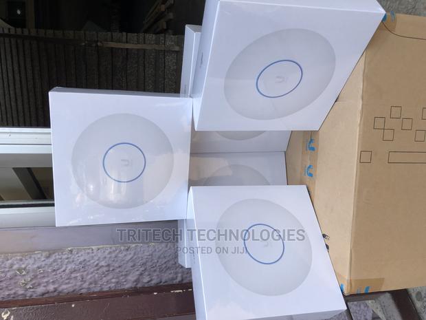 Unifi U6-Pro Ubiquity · Photo 1