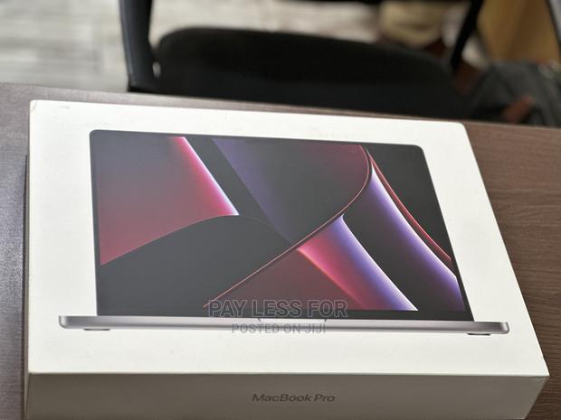 New Laptop Apple MacBook Pro 2022 M2 16GB Apple M2 SSD 512GB · Photo 3