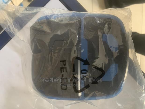 Handheld Bluetooth Receipt Printer · Photo 2