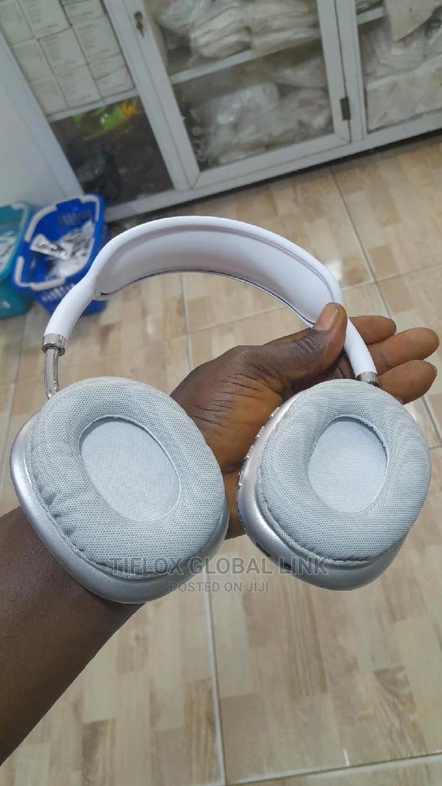 P9 Bluetooth Headset (UK ) · Photo 4