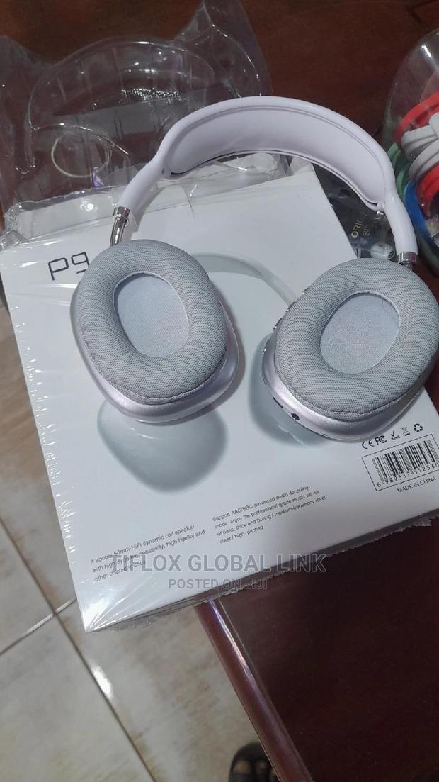 P9 Bluetooth Headset (UK ) · Photo 3