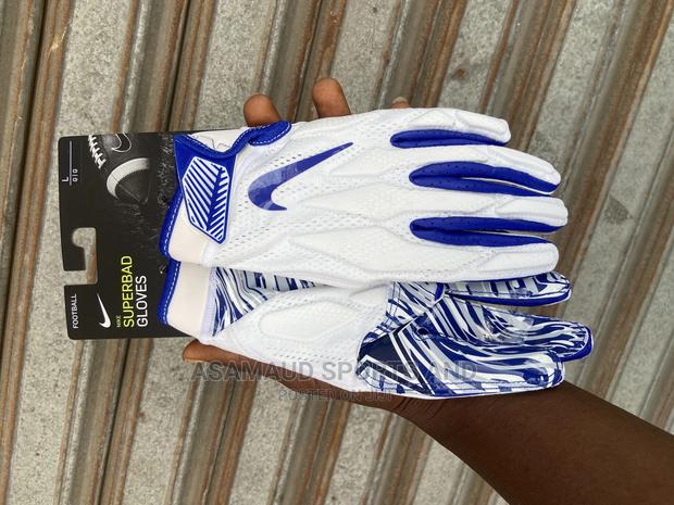 Original Rugby Player Gloves at Cool Price · Photo 5
