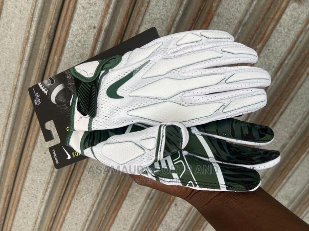 Original Rugby Player Gloves at Cool Price · Photo 7