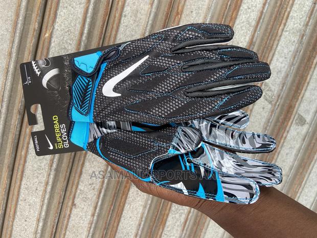 Original Rugby Player Gloves at Cool Price · Photo 8