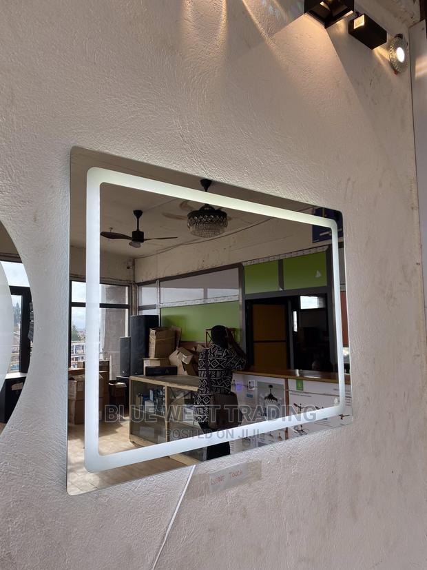 Brand New LED MIRROR · Photo 3