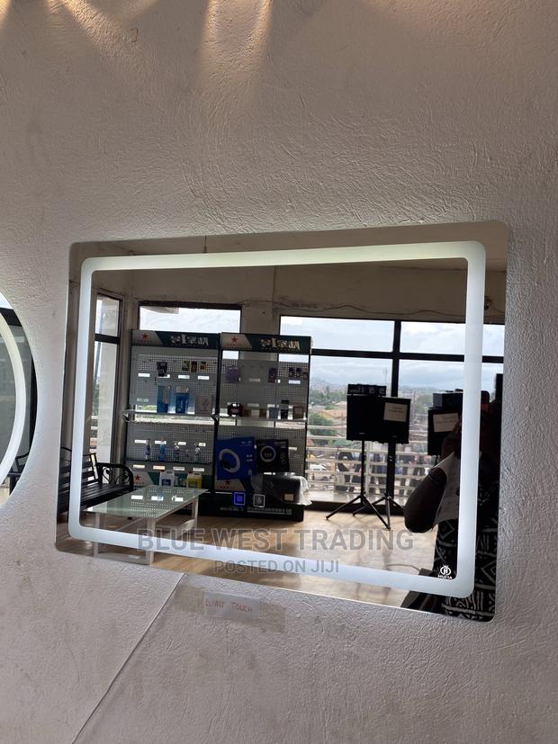 Brand New LED MIRROR · Photo 2