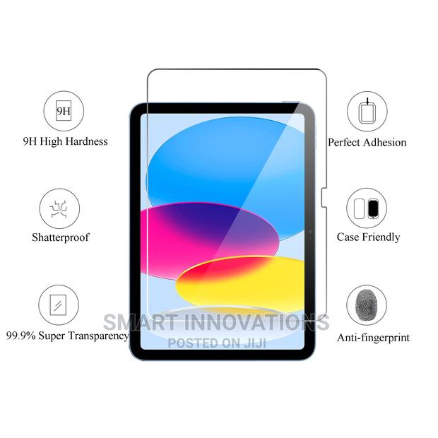 iPad (10th Generation) Tempered Glass Protector · Photo 3