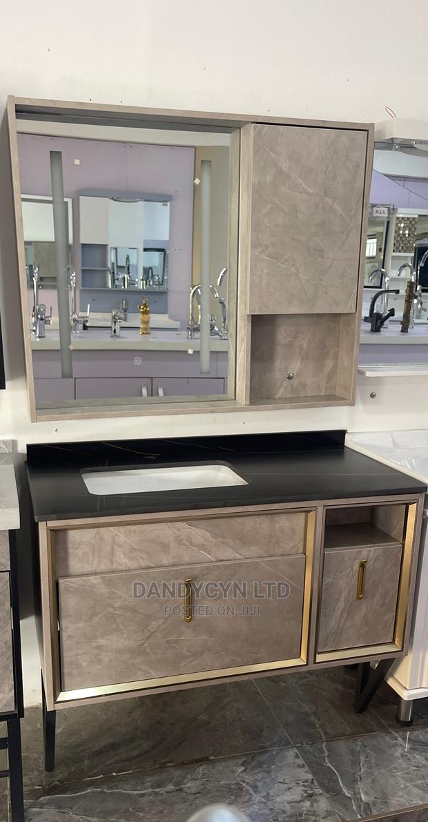 Wash Hand Basin With Cabinet · Photo 1