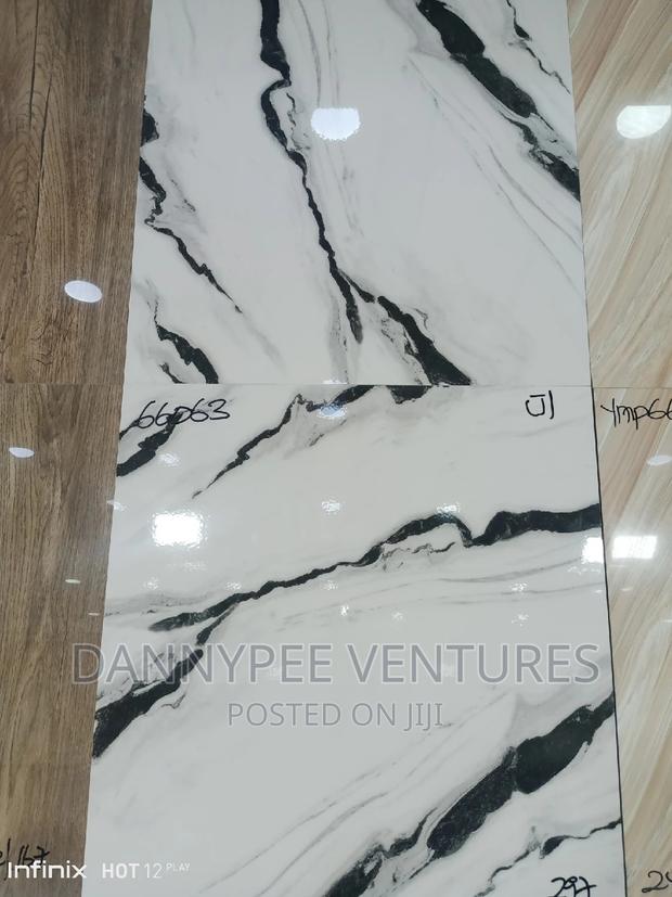 60/60 Porcelain Tiles · Photo 1