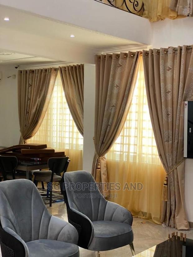 Furnished 4bdrm Mansion in a C Mall, East Legon for Rent · Photo 5