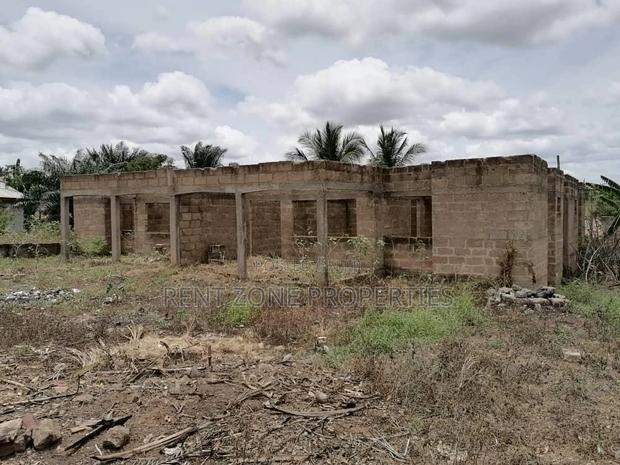 4bdrm House in Kasoa for Sale · Photo 7