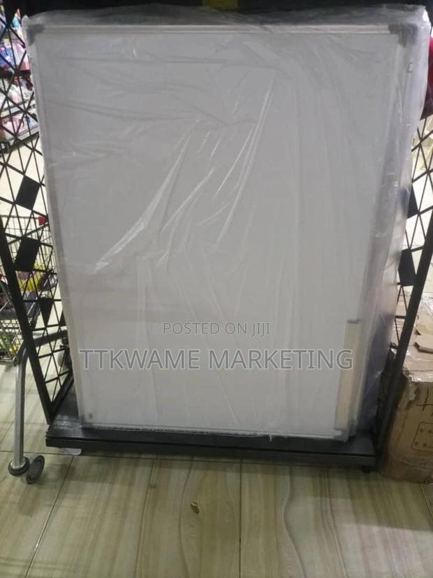 Magnetic Marker Board With Stand 60x90cm · Photo 1
