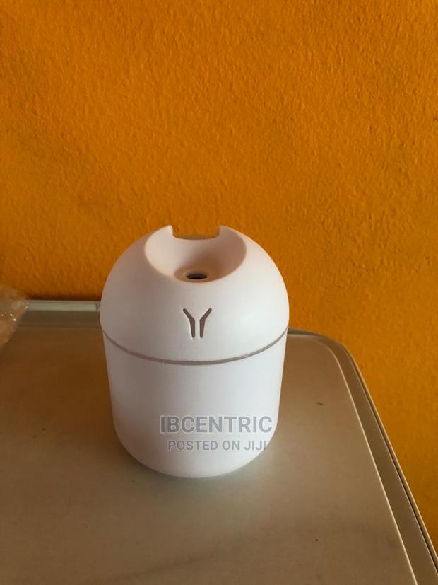 250ML USB Colorful Humidifier · Photo 1